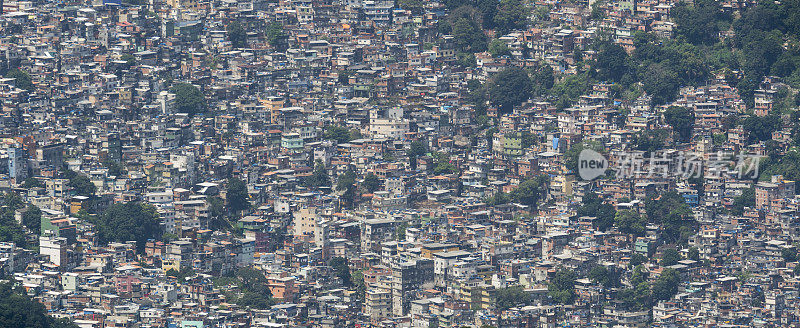 Favela Rocinha贫民窟住房高角度视图特写